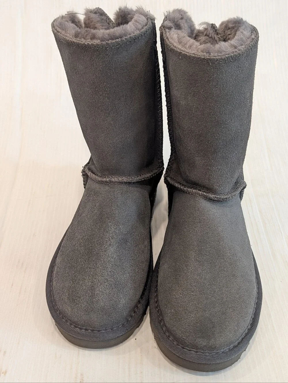 UGG Bailey Bling Glitz Kids Gray Suede Shearling Bow-Back Mid Boots Size 4